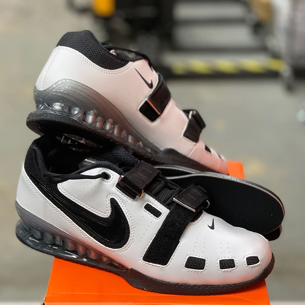 Nike Romaleos 2 White/Black – hookgrip 
